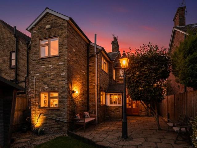 House for sale in Sunninghill and Ascot, Ascot