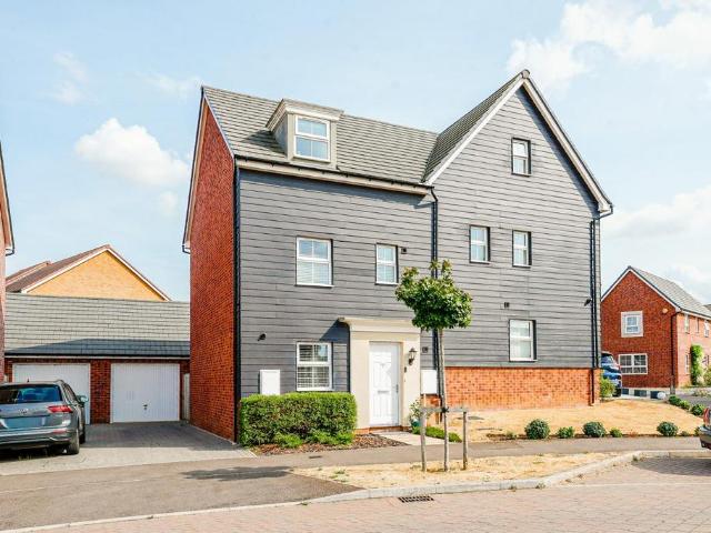 House for sale in Clipstone, Eggington