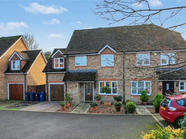 House for sale in Fole, Surrey