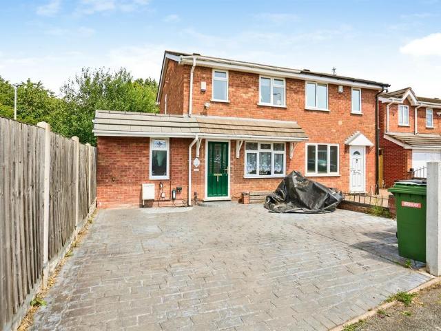 House for sale in Bilston, West Midlands