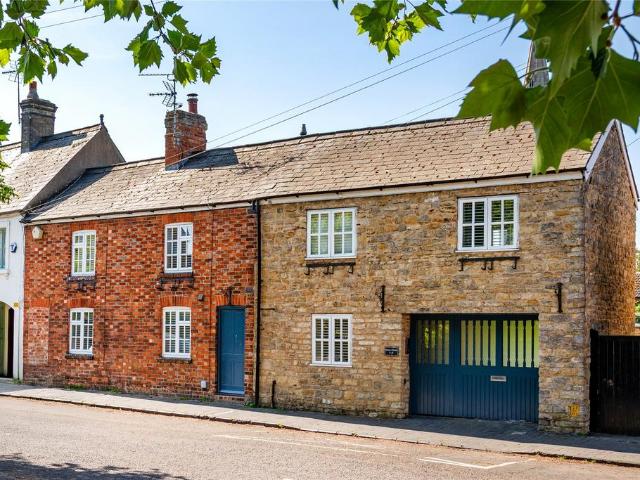 House for sale in Olney