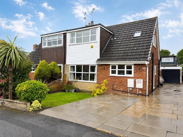 House for sale in Barwick in Elmet and Scholes, Barwick In Elmet