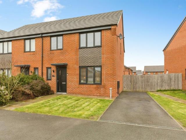 House for sale in Hebden Green, Winsford