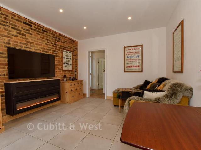 House for sale in New Town, Horsham