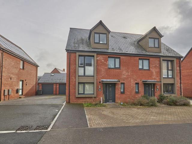 House for sale in Watergate, Devon
