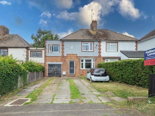 House for sale in Burton Latimer