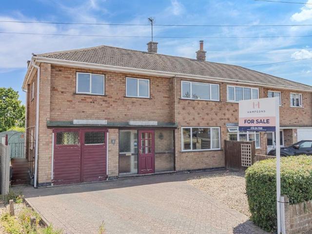 House for sale in Wigston Magna, Leicestershire