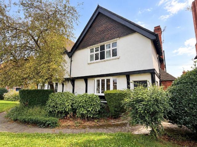 House for sale in Bromborough Pool, New Ferry