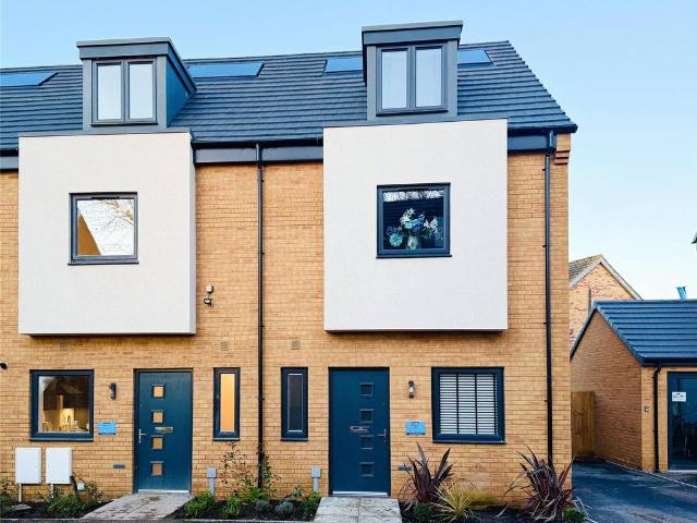 House for sale in Rowanfield, Golden Valley