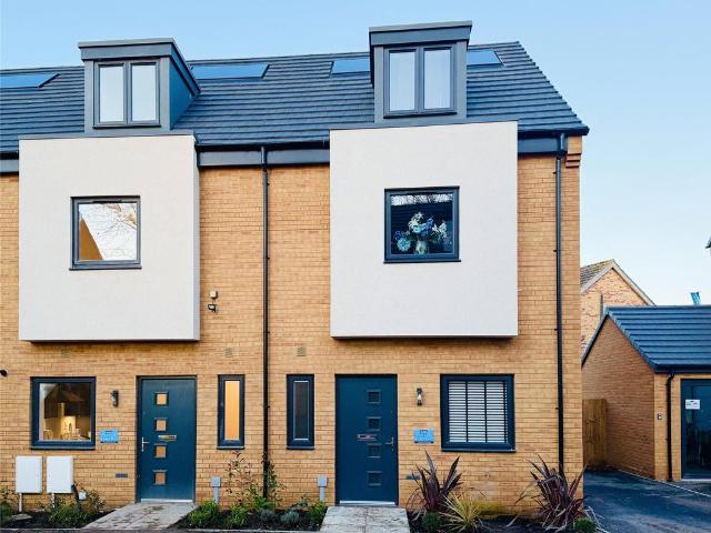 House for sale in Rowanfield, Golden Valley