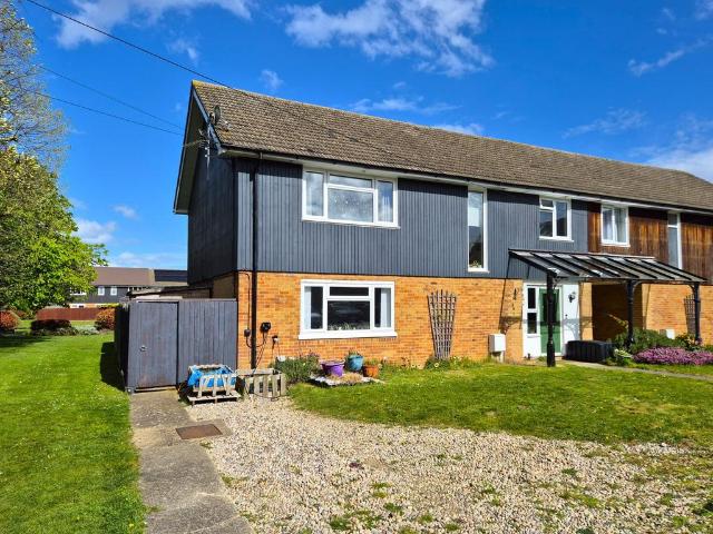 House for sale in Campton, Bedfordshire