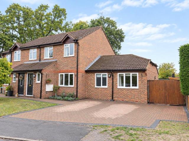 House for sale in Ancells Farm, Hart