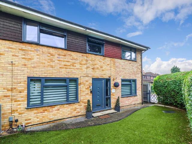 House for sale in Corner Hall, Dacorum