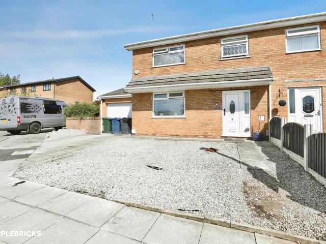 House for sale in Ashurst, Roby Mill