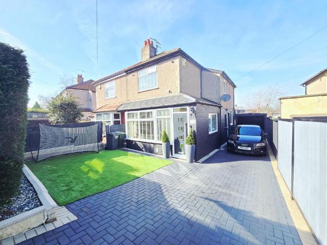House for sale in West Yorkshire