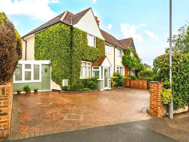 House for sale in Berrylands, Greater London