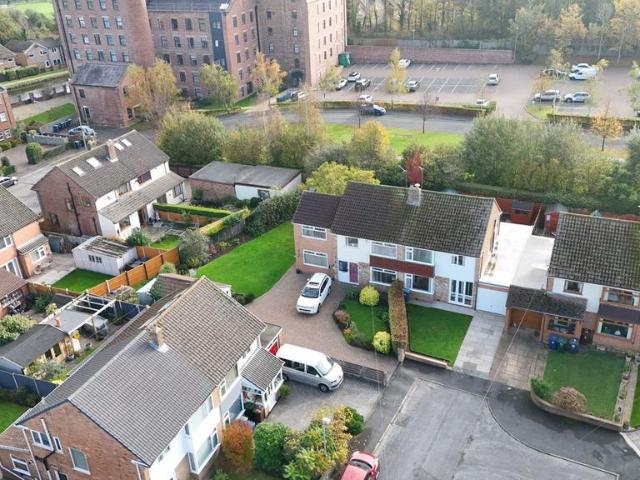 House for sale in Roby Mill, Lancashire