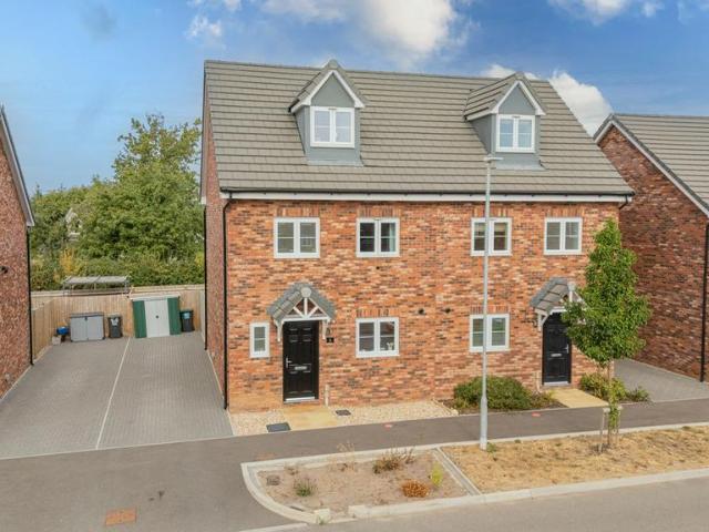House for sale in Magor with Undy, Magor
