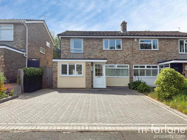 House for sale in Swindon