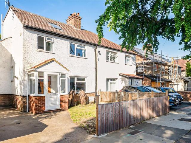 House for sale in Hampton Hill, Greater London