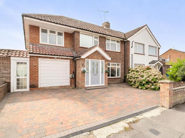 House for sale in Clewer Village, Windsor