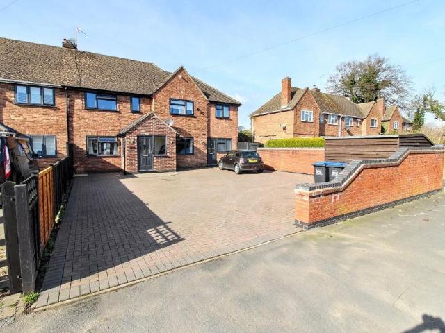 House for sale in Green Close, Warwickshire