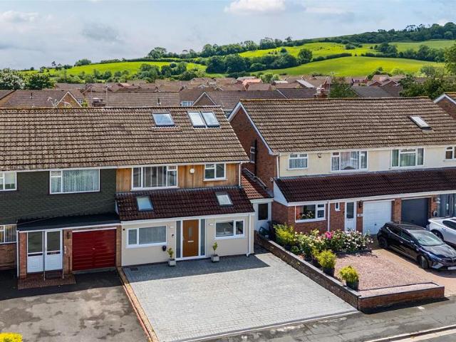 House for sale in Feckenham, City Of Bristol