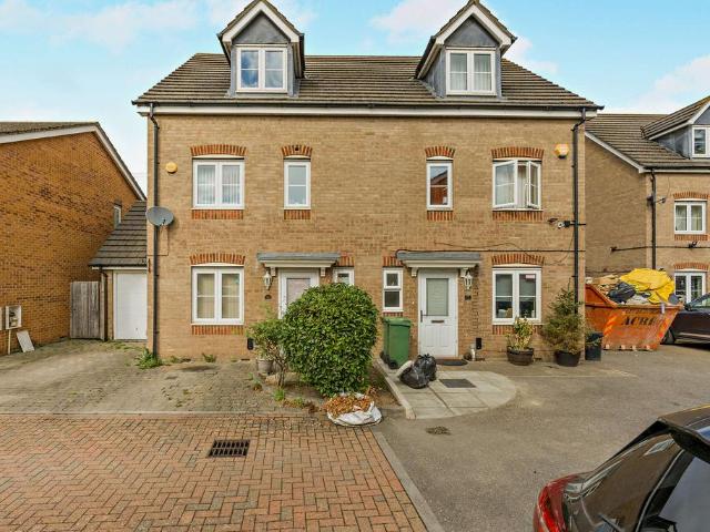 House for sale in London Borough of Hillingdon, Greater London