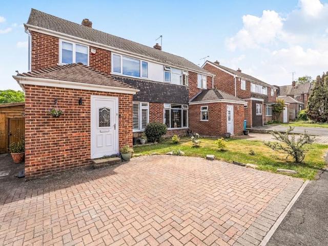 House for sale in Dedworth, Windsor