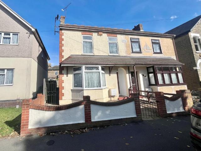 House for sale in London Borough of Havering, Greater London