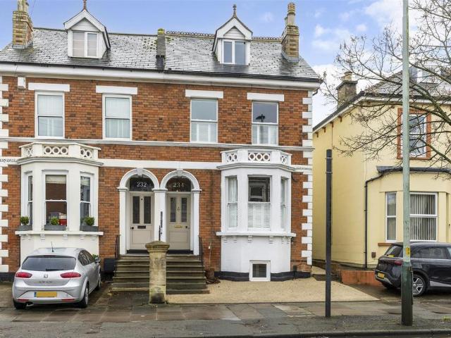 House for sale in Alstone, Golden Valley