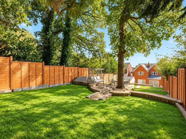 House for sale in Sunningdale, Windsor and Maidenhead