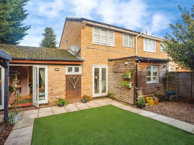 House for sale in Elmfield, Leicestershire