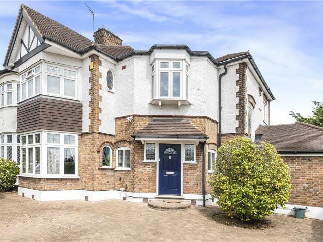 House for sale in Winchmore Hill, Edmonton