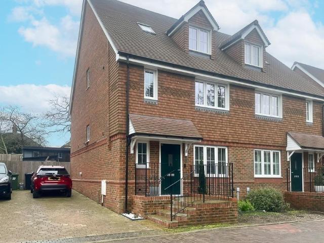House for sale in Potters Bar, Hertfordshire
