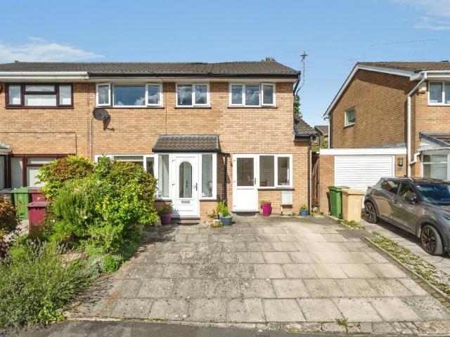 House for sale in Daisy Hill, Bolton