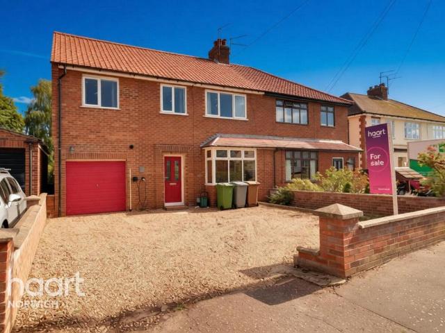 House for sale in Crostwick, Norfolk