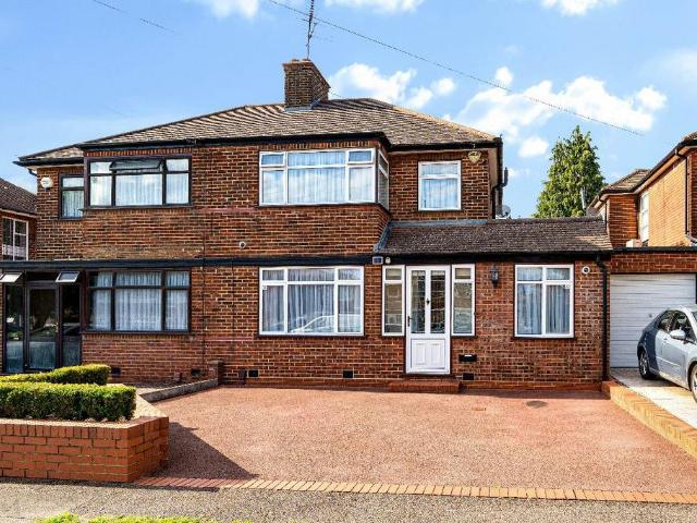 House for sale in Kingsbury, Greater London