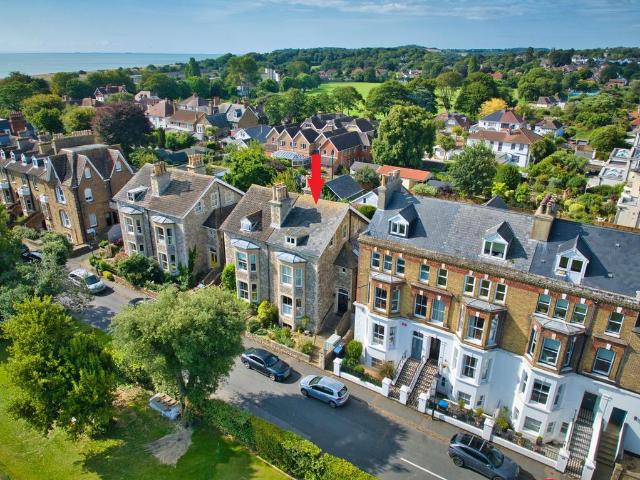 House for sale in Lower Walmer, Ash