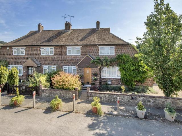 House for sale in The Butts, Kent