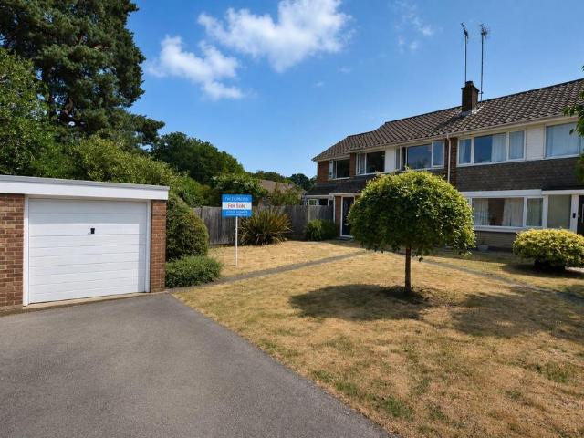 House for sale in Hart, Hampshire