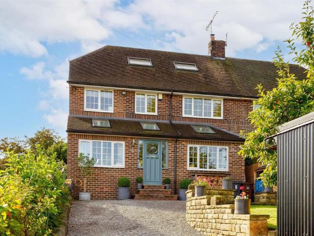 House for sale in Crosspool, Sheffield