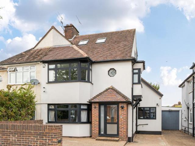 House for sale in London Borough of Barnet, Greater London