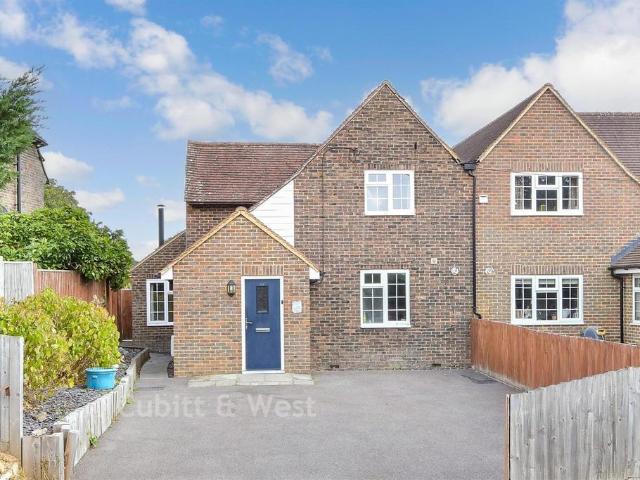 House for sale in Perryfields, West Sussex
