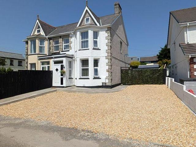House for sale in St Stephen, Cornwall