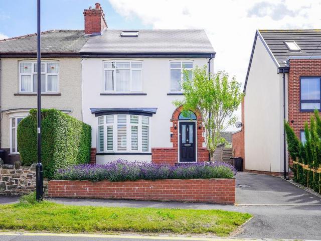 House for sale in Crosspool, South Yorkshire
