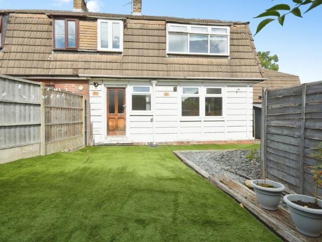 House for sale in Brimington Common, Chesterfield