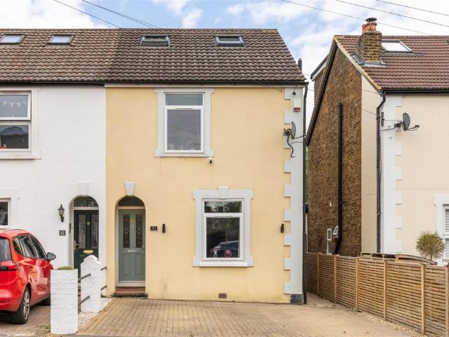 House for sale in Red Hill, Surrey