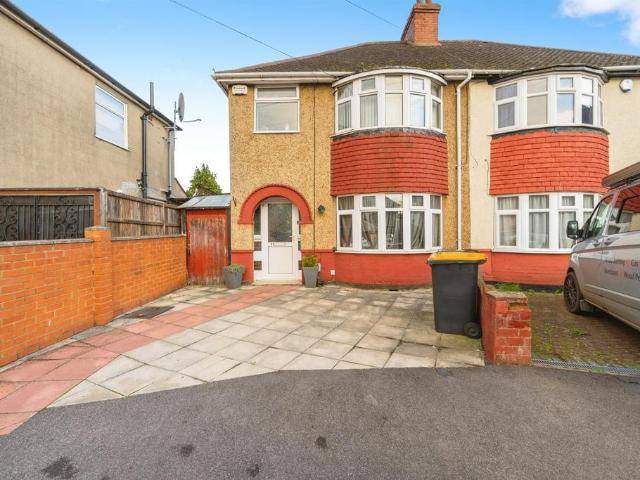 House for sale in Cauldwell, Bedford