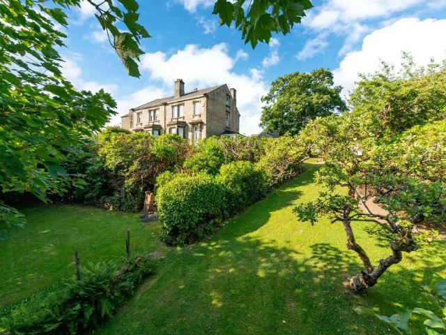 House for sale in Holme Valley, Honley